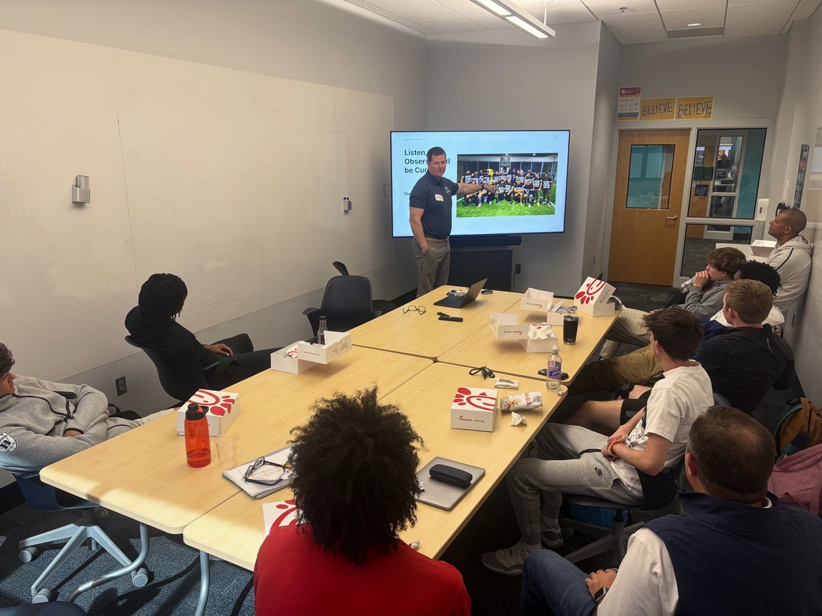 Huge thanks to <a href="/toddbuelow/">Todd Buelow</a> of <a href="/dualboot_ptrs/">Dualboot Partners</a> for speaking to our Leadership Council! Powerful insights on networking and servant leadership! Our guys left inspired to lead and build relationships that matter!