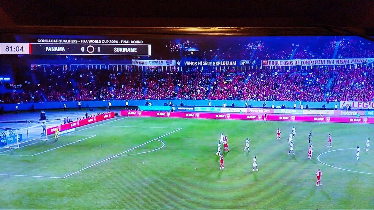 ¡No sé imaginan lo que es esto! Ya ni sé que es lo que quiero. #Surinam le está ganado en #Panama 1-0 a los panameños que los están matando a pelotazos con el Cecilio de 9. Se ve gratarola en Youtube