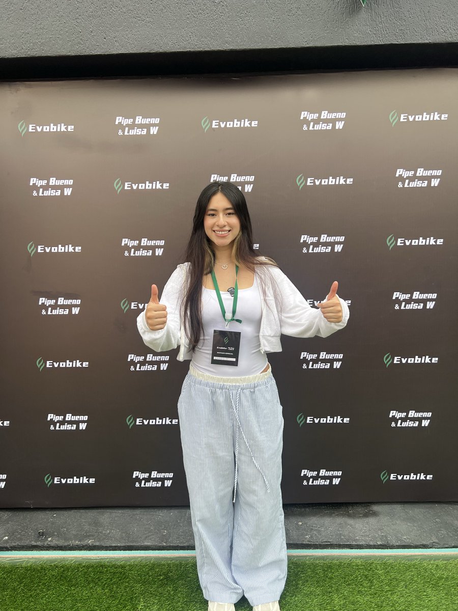 Tengo que dejar de utilizar esta pose ya no es muy gánster de mi parte