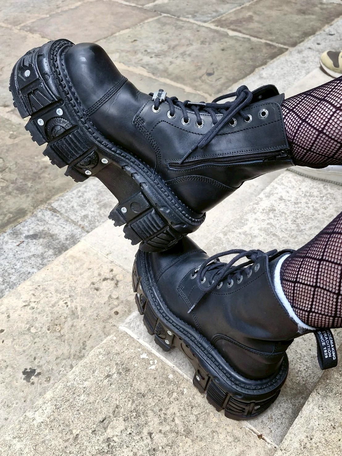 Spider Rock Web on X: 