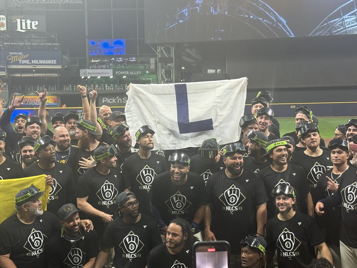 Ness (@_nessmtz) on Twitter photo 