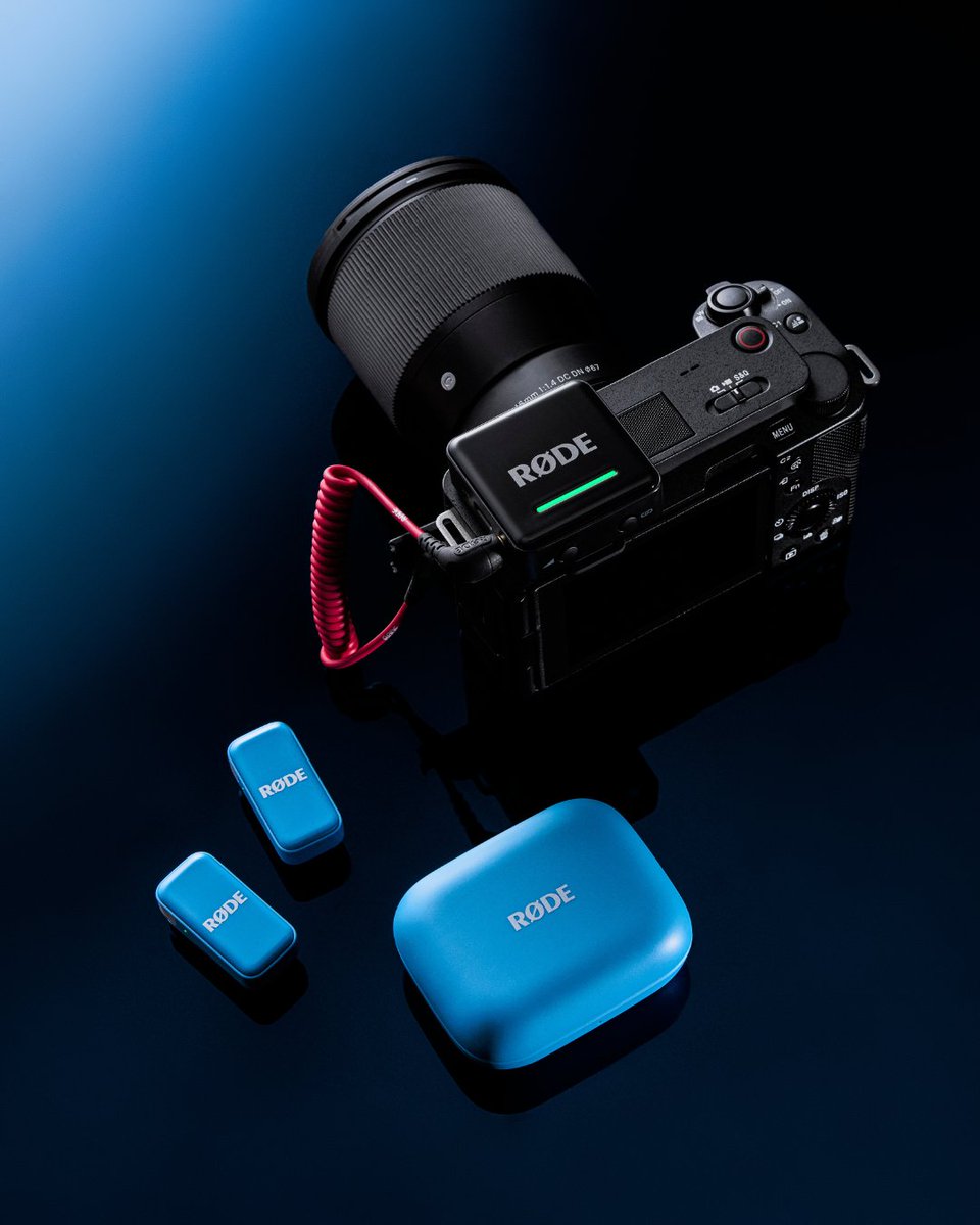 rodemics's tweet image. Meet the Wireless Micro in bold blue - one of three new limited-edition colourways. #wirelessmic
