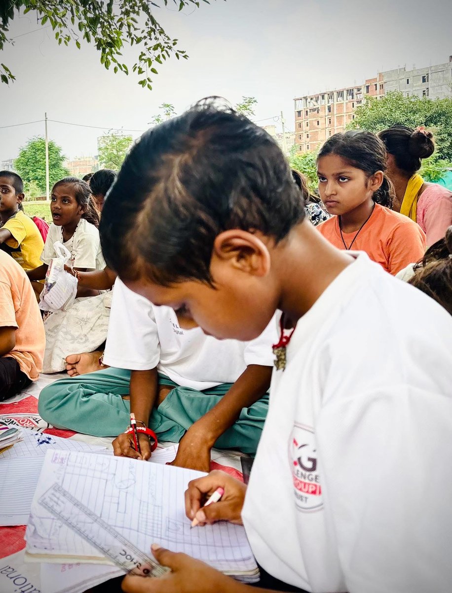 challengersgut's tweet image. 📍Noida #Centre_2:
At Noida Centre 2, our little learners are proving that #regularity and #passion go hand in hand. 🌈
Each day, the children participate eagerly in lessons, activities, and discussions — learning new concepts and applying them creatively. 💖📖
#ChildRights