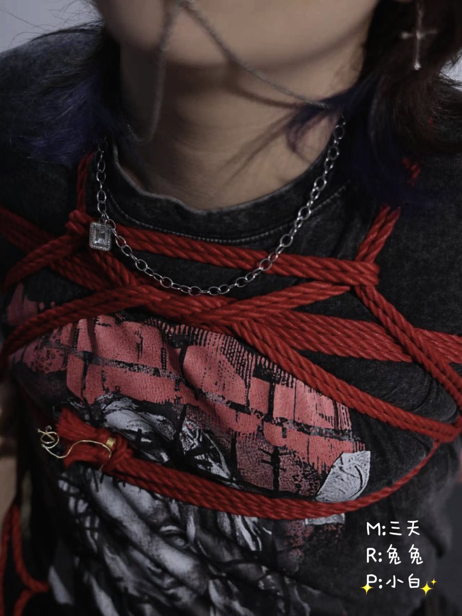 兔兔爱舔硬糖 tweet media