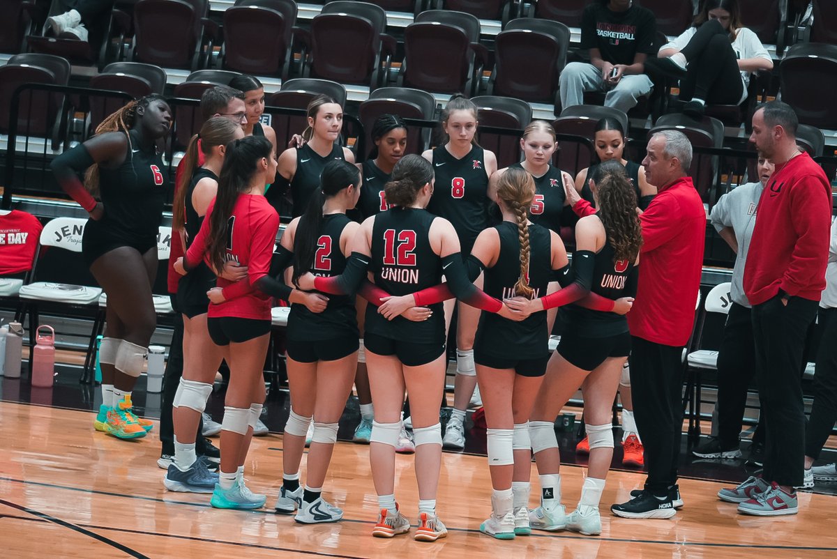 Union_Athletics's tweet photo. Photos from tonightโs Regional matchups - captured by Union Athletic Director Emily Barkley - are now live. ๐ท View the full gallery at https://t.co/DciVDdeLsc.
#UnionVB #UnionAthletics #BuildingChampions https://t.co/TzqLAlTUDh