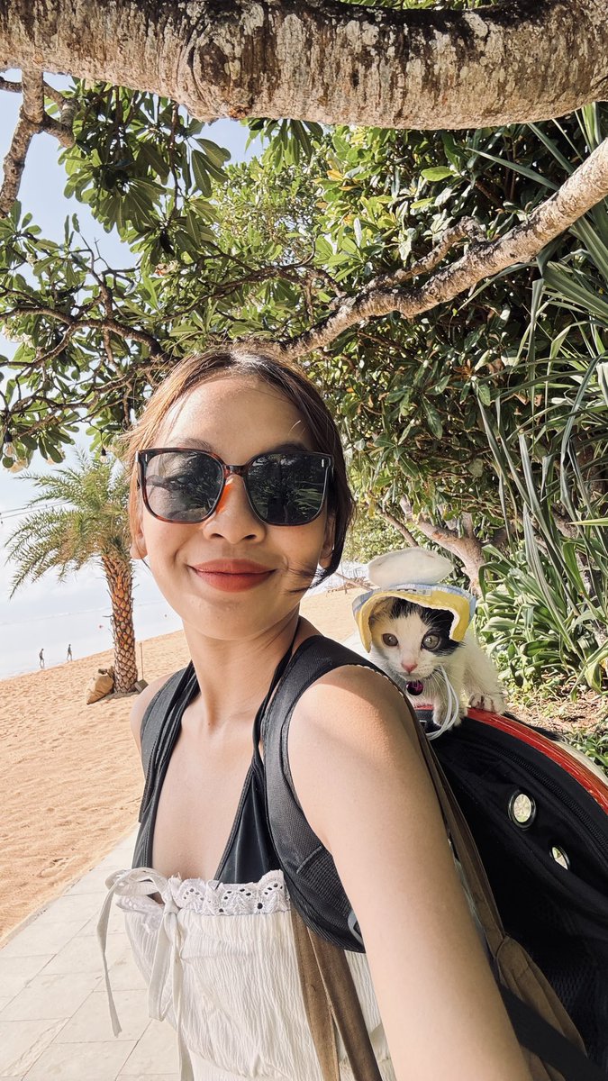 elraxga's tweet photo. ngajak anak lanang ke pantai🌞🌊 https://t.co/GF8if60z5K