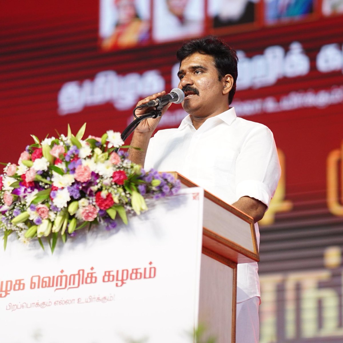 ActorVijayTeam's tweet image. TVK had no intention of politicizing the Karur tragedy and that Thalapathy Vijay’s priority was to meet the affected families. - @CTR_Nirmalkumar