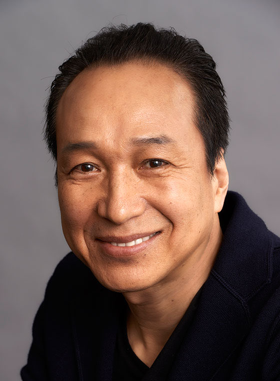 🎙️アフタートークゲスト決定✨

#西に黄色のラプソディ
10月22日(水)14:00の回
#小日向文世 さんのアフタートークへの登壇が決定しました‼️

小日向さんはオンシアター自由劇場時代の1981年版に、主役のクリスティーを演じました。