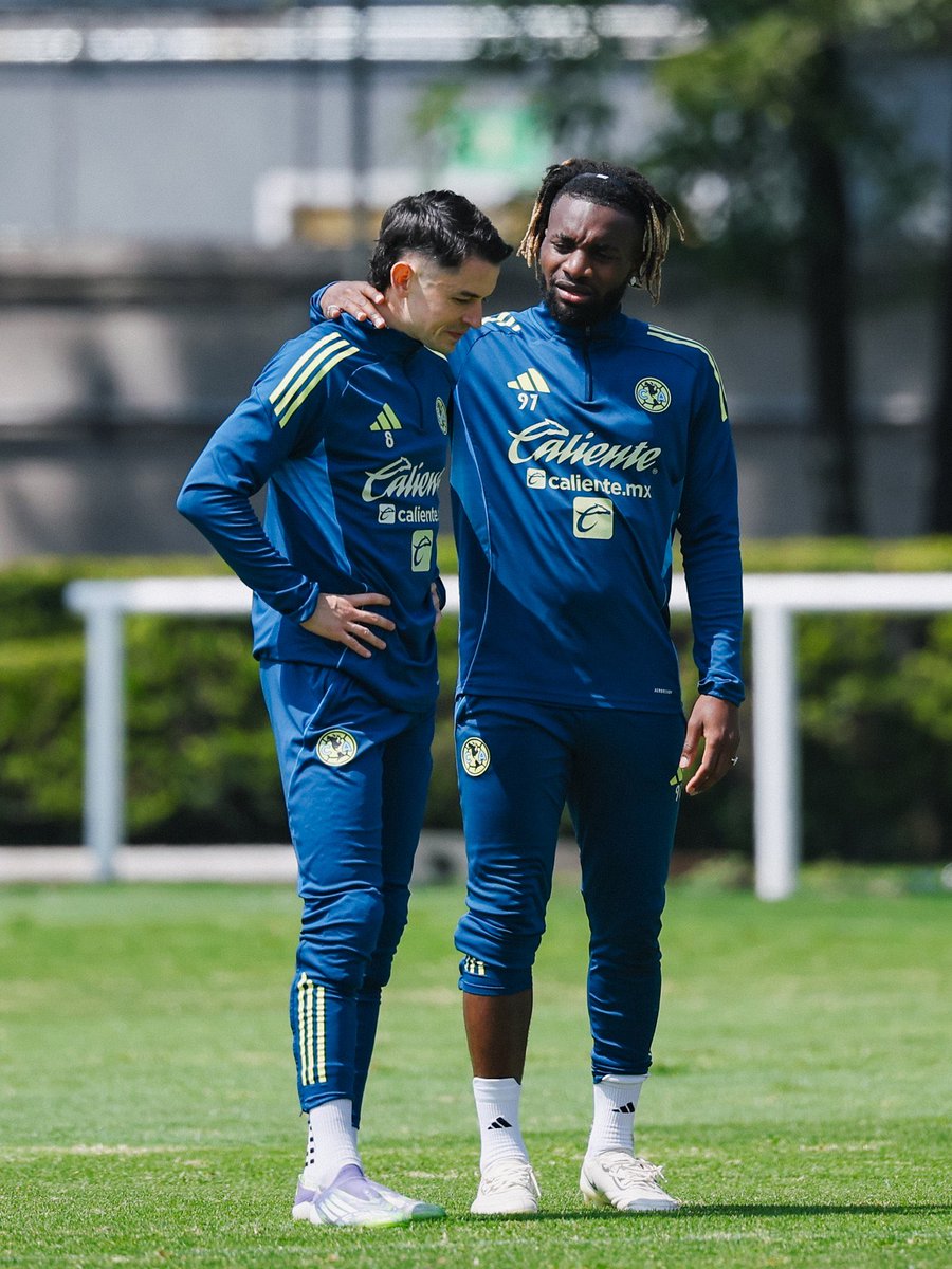 gossip girl. 💘 tweet media