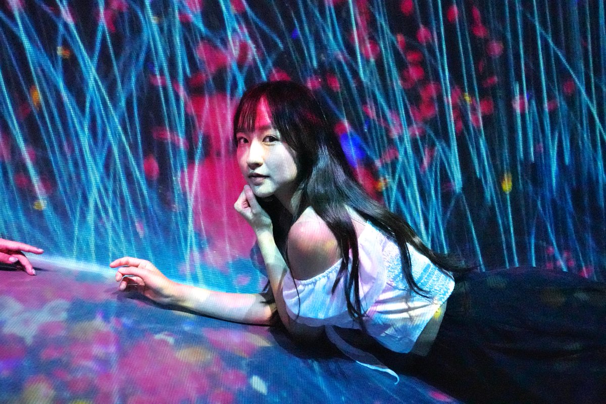 K70_55's tweet image. #たんたん(杠 美弥)  さん⑪20250927
(#teamLabBorderless)
(@tantan8_rcc)

SONY α6700
Tokina atx-m 11-18mm F2.8 WE

#SILKYPIX_JPEG_Photography_12
#ピントの合ってない写真もいい写真😅
#チームラボボーダレス