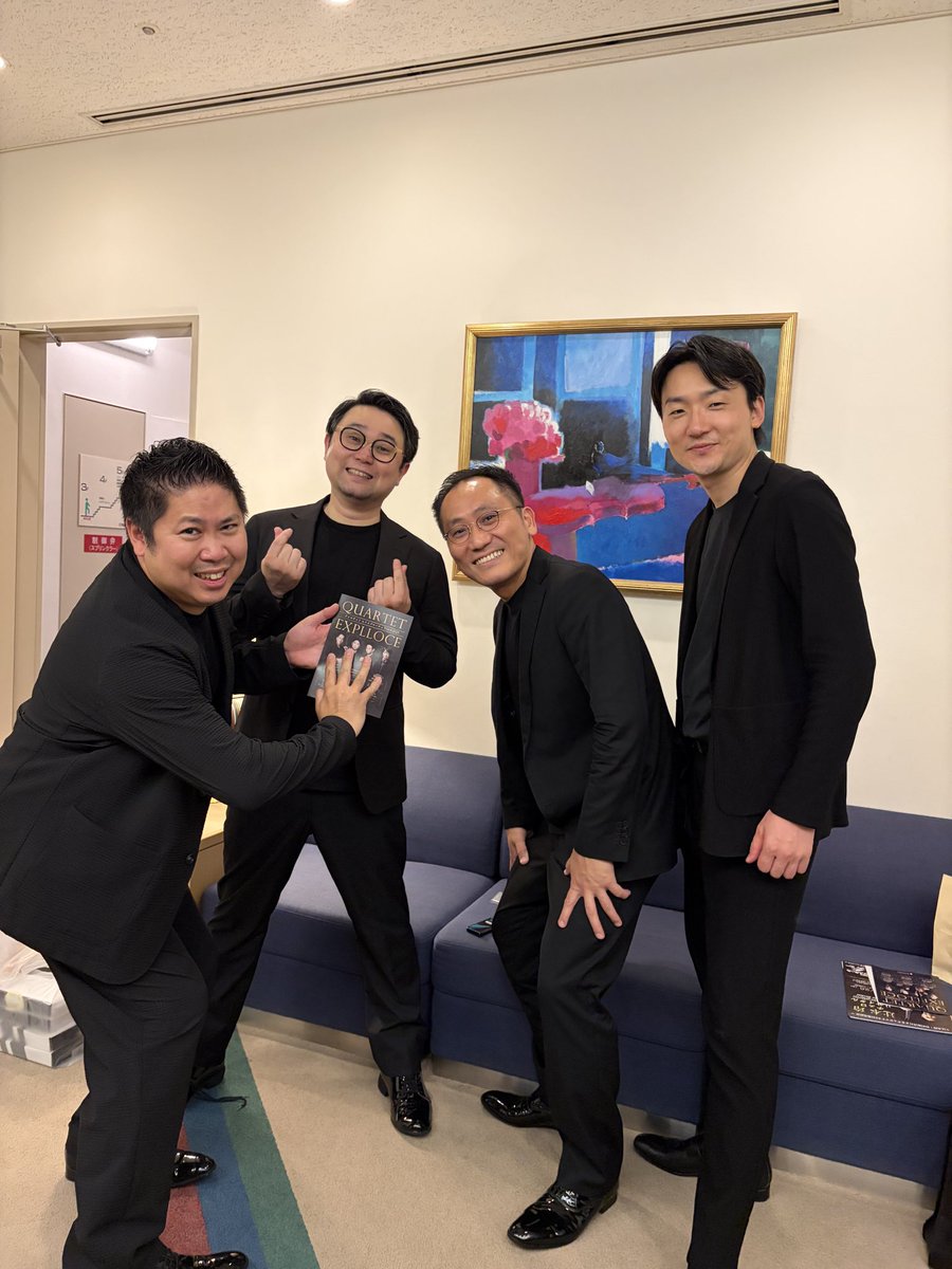 本日はツアー2025千穐楽。
ヤマハホールで19:00開演です。
当日券は10枚のみとなっております。
18：00-より、販売致します。

会場にてお待ちしております😄
終演後はサイン会をやります。
CD、グッズ販売もありますのでぜひご覧ください！