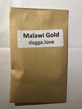 JoinStrainly's tweet photo. FRESH DROP by Burn Dog aka "Mr. Freebies As Good As The Main Pack"  on Strainly!

Buy Malawi Gold - $65 per unit on Strainly. Did you pay attention!

Link in bio.

#firedrops #homegrowing
#heatquest https://t.co/dw5HUbgRK1