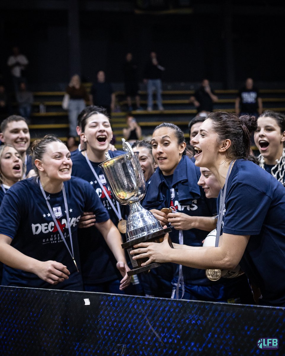 Basquet Caliente (@basquetcaliente) on Twitter photo ¡Felicitaciones <a href="/dscfemeninoo/">Defensor Sporting - Basquetbol Femenino</a>, bicampeonas de <a href="/LfbUruguay/">LFB - Uruguay 2025</a>! ¡Felicitaciones <a href="/dscfemeninoo/">Defensor Sporting - Basquetbol Femenino</a>, bicampeonas de <a href="/LfbUruguay/">LFB - Uruguay 2025</a>!