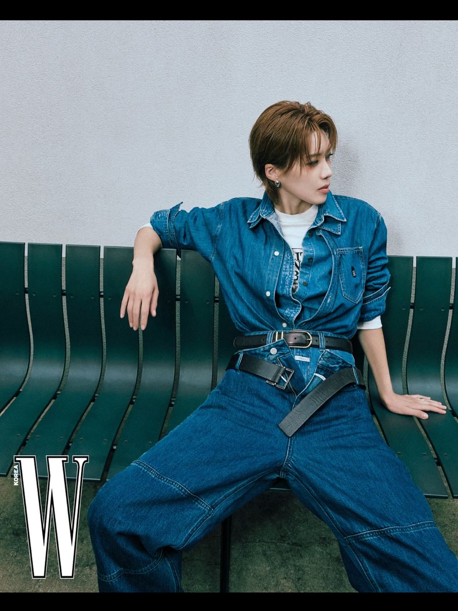 251015 #장도연 인스타그램 update❣️

@ wkorea @ marithe_kr 
👖