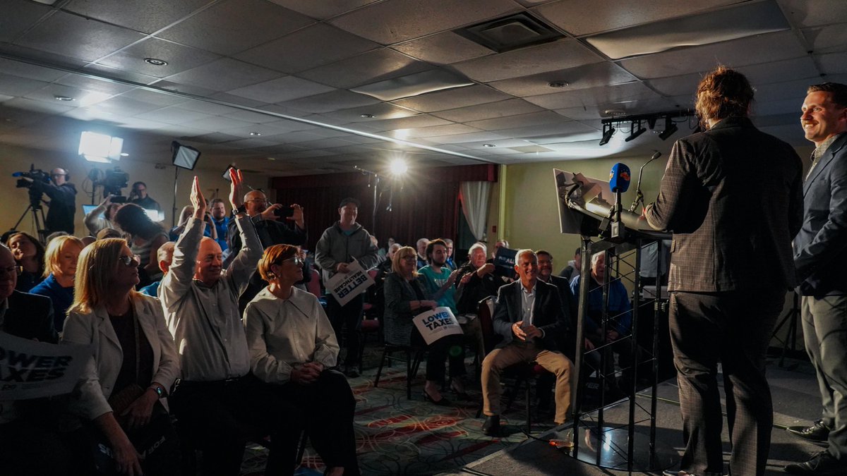 TonyWakehamNL's tweet image. Tonight is just the beginning.
I want to start by thanking my family for their unwavering support, my team for getting us here, to our outstanding PC candidates for their hard work, and the many volunteers who gave their time and energy to this campaign.
But most of all, I want…
