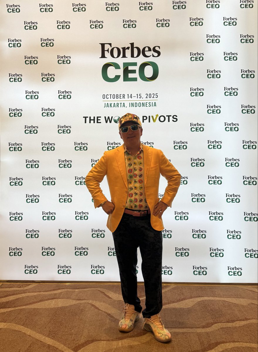 Dan Ives tweet media