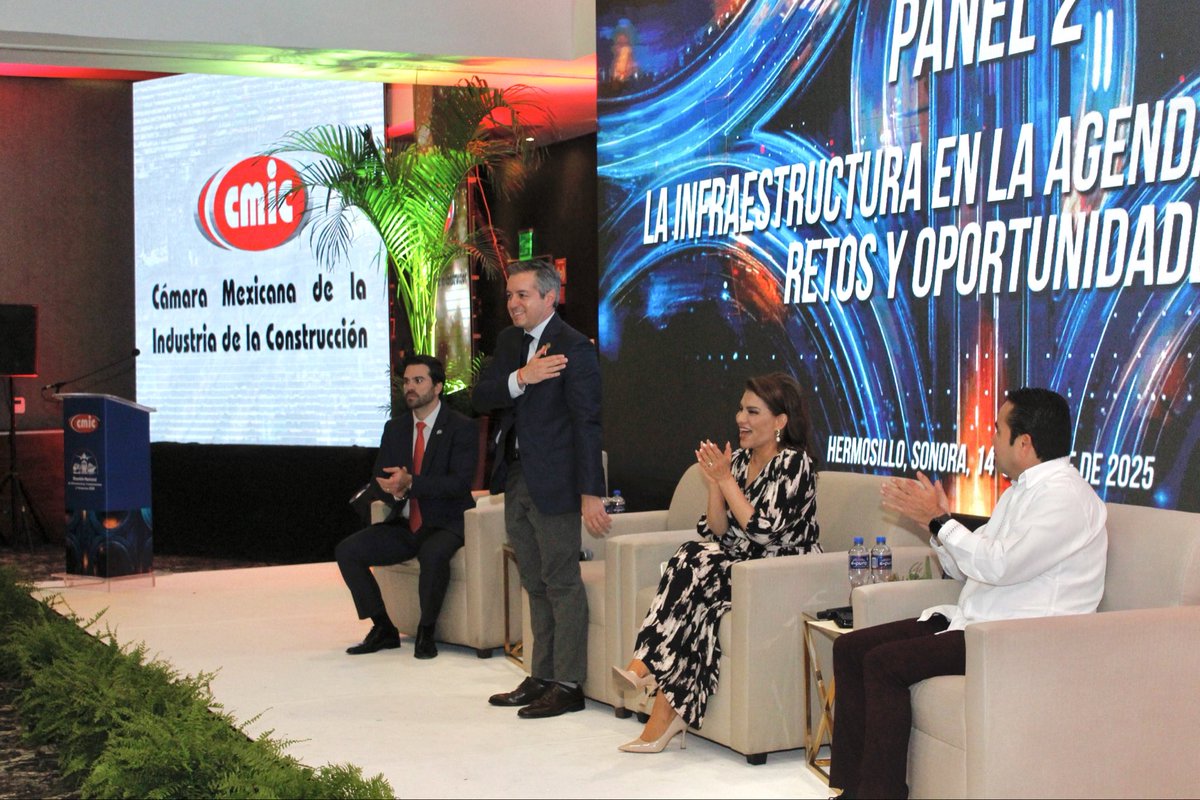 Un enorme gusto participar en la “Reunión Nacional de Infraestructura, Comunicaciones y Transportes 2025” de la <a href="/cmicnacional/">cmic nacional</a>, dialogando sobre cómo la agenda legislativa puede ser una herramienta clave para impulsar el desarrollo y fortalecer la infraestructura de nuestro