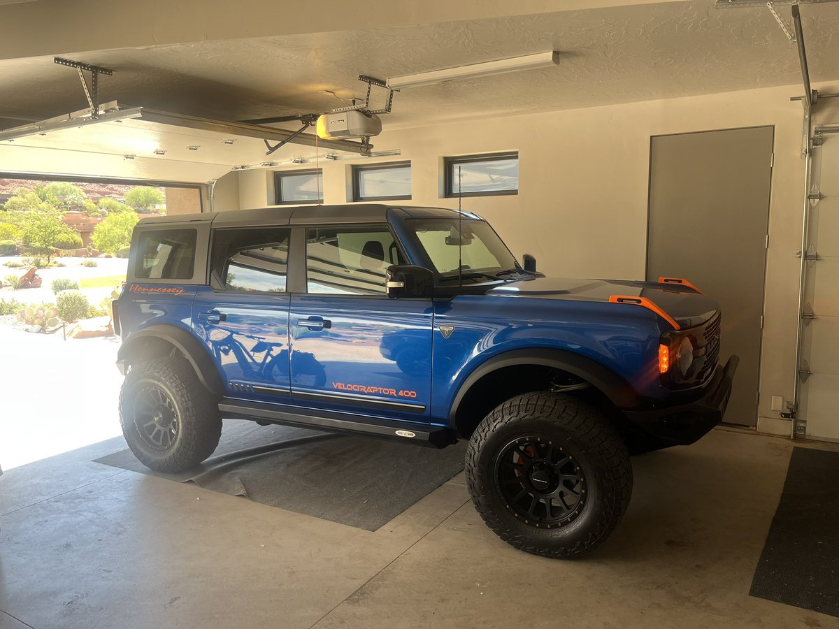 steveverschoor's tweet photo. @SCOTTLAKE0 This one is driving around StG! https://t.co/huXeSMI1VW