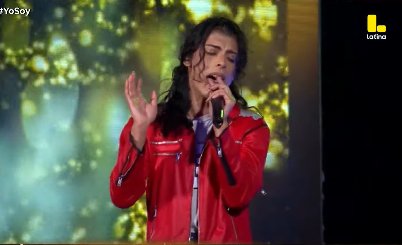 War is over😭!
Apareció un buen imitador Michael Jackson
 #YoSoy