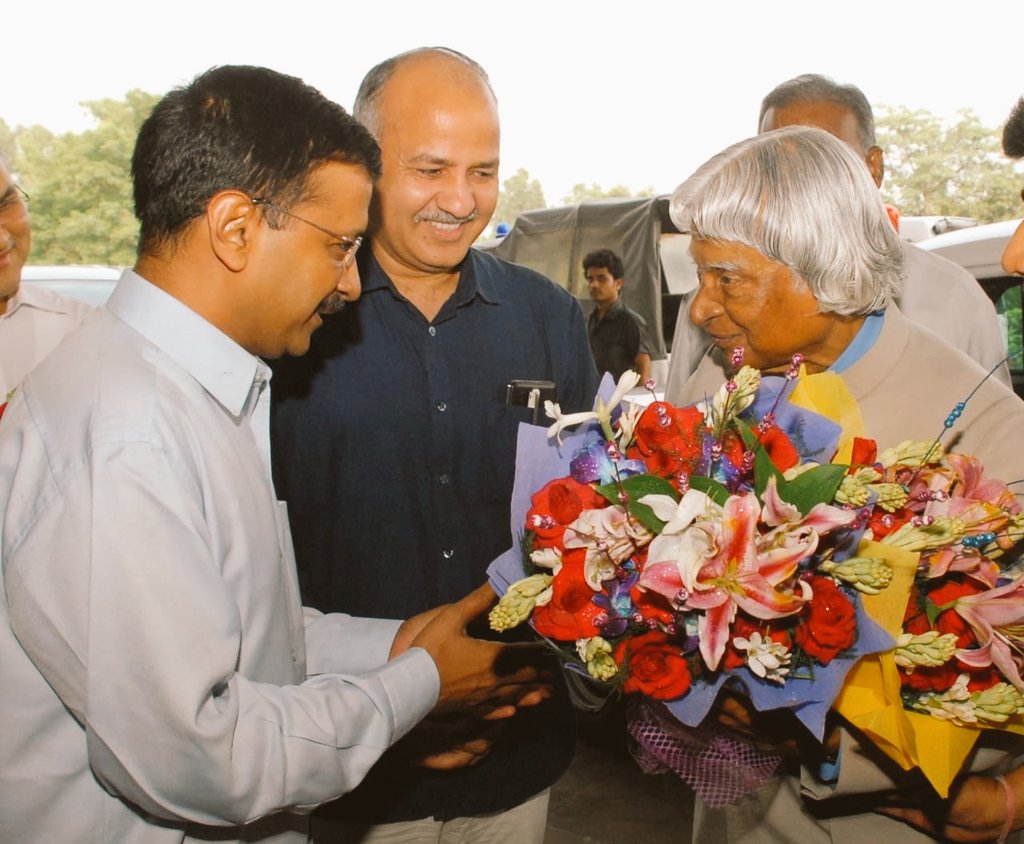 ManjeshKumarPa's tweet image. Three legends in one frame 
Those who have the power to change the country....

My heartfelt tribute to #Kalam Sahab on his birth anniversary.