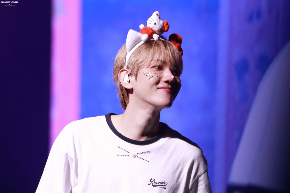 lightrhythms56's tweet image. 251012 Reverie
🎀헬로 키티✨
🥰백현 큐티💞
#백현 #BAEKHYUN #ベクヒョン
@B_hundred_Hyun
