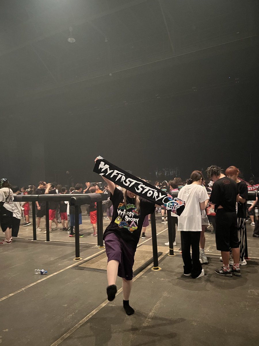 大阪着いた〜〜(՞ .  ̫ .՞)"⭐️

マイファスたのしみだなあ

観光してから向かう〜^^