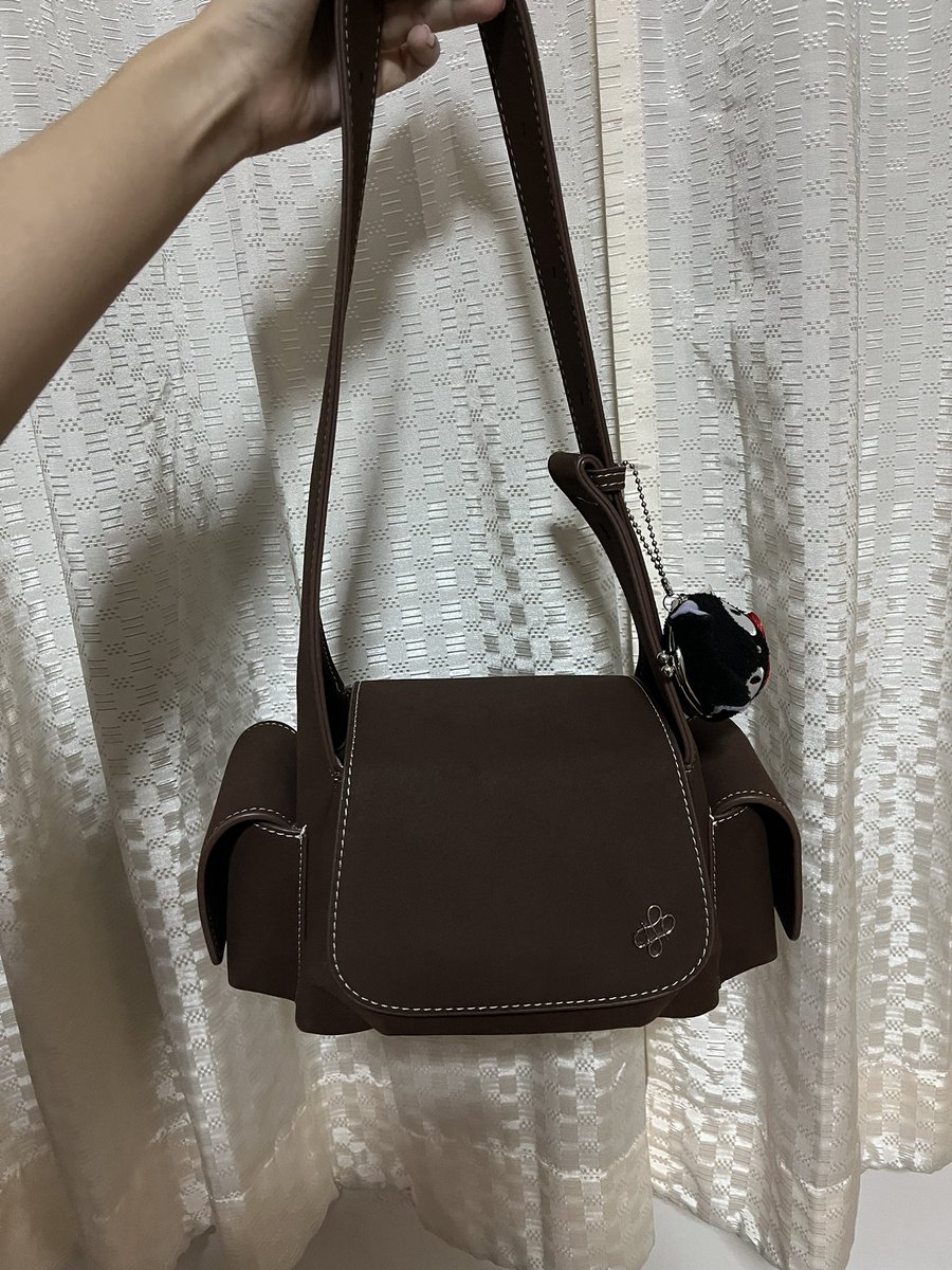 bibbleleeja2's tweet image. ส่งต่อ กระเป๋า Path T Cha สภาพยังดีมากๆ ขาย 1000฿ ถ้วนส่งฟรี สีสวยเหมาะกับ everyday look ดูรูปเพิ่มข้างล่าง 
#ส่งต่อกระเป๋าpathtcha  #pathtcha #กระเป๋ามือ2 #กระเป๋ามือสอง #กระเป๋ามือสองสภาพดี