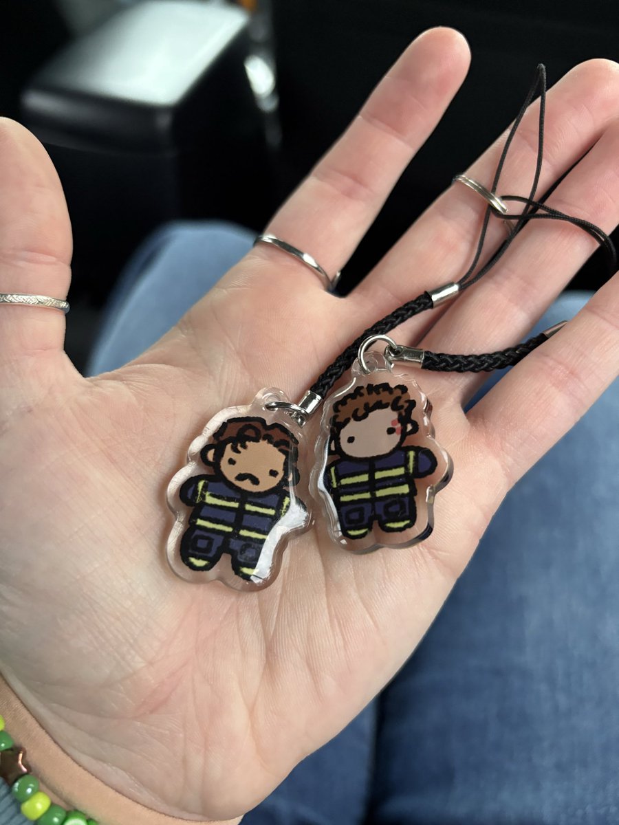 singlemixtape's tweet photo. I haven’t gone two full hours without thinking about Buck in weeeeeks I had to take him to work with me https://t.co/eNzL9LRKbr