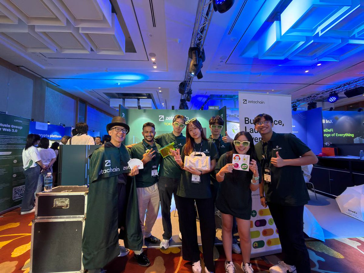 GIVEAWAY áo ZetaChain Độc Quyền tại Token2049 Singapore! 🔥

Hello cả nhà! Vừa qua, mình có cơ hội được tham gia và hỗ trợ ZetaChain tại Token2049 tại Singapore 

Có dịp được gặp và nói chuyện với 1 vài thành viên cốt lõi của ZetaChain, mình thấy team đang rất