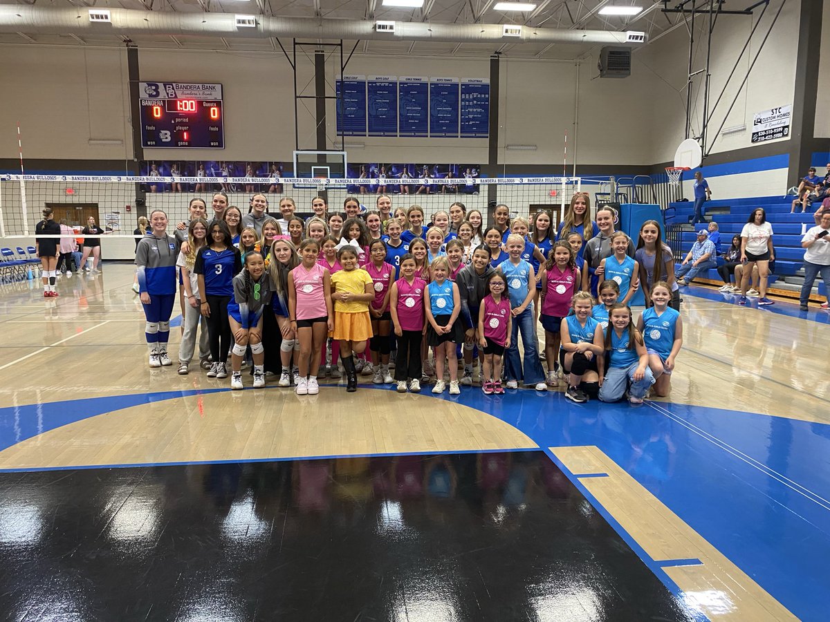 BanderaVball's tweet photo. Celebrated our junior high teams and our BGC teams of Bandera tonight! Freshmen and JV teams both win their matches vs Fredericksburg!! Go Bulldogs!! https://t.co/W4twoelN0x