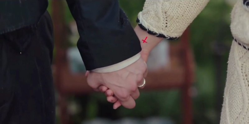 sarangavocado's tweet photo. hands that were meant to be intertwined
#MyDemon https://t.co/83n4qqy3rc