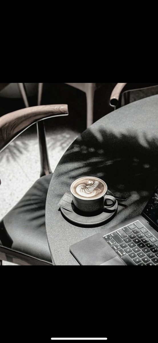 -

وتبقى القهوة العشق الوفي في كُل صباح ☕️🤎 

#صباح_الخير