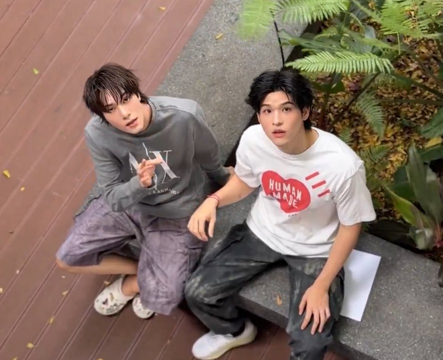 tear ᡣ𐭩ྀིྀི tweet media