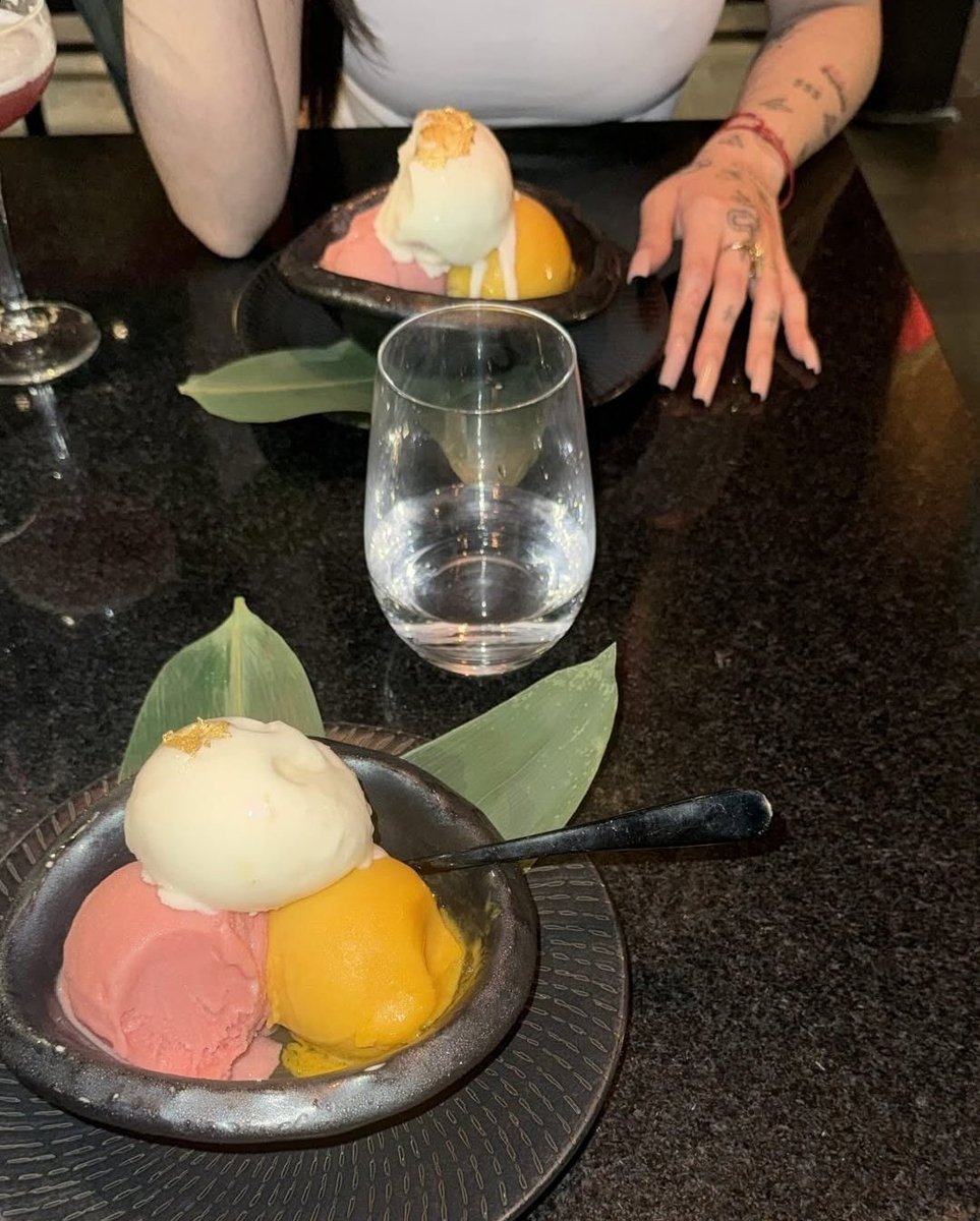 cookiesxcry's tweet photo. provechito a ambos 🥰 que se cenen rico, digo que cenen

XCRY CON KATTEYES https://t.co/G046eth054