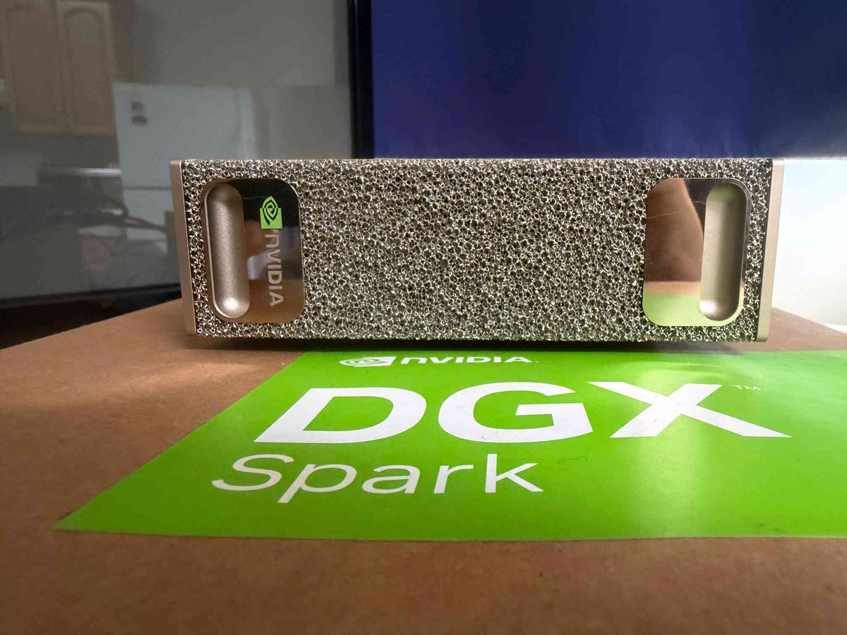 hackernewstop5's tweet image. Nvidia DGX Spark: great hardware, early days for the ecosystem #HackerNews
simonwillison.net/2025/Oct/14/nv…