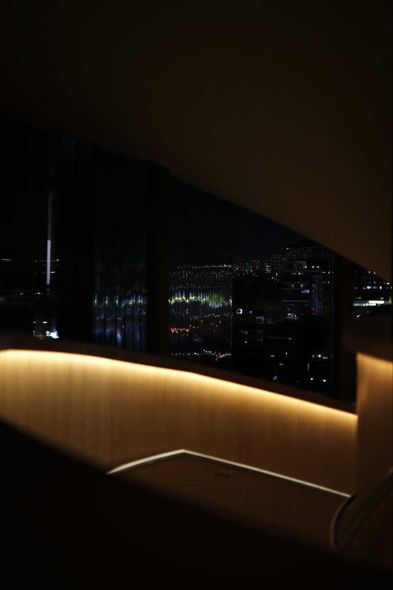 spravko's tweet image. Night Toronto