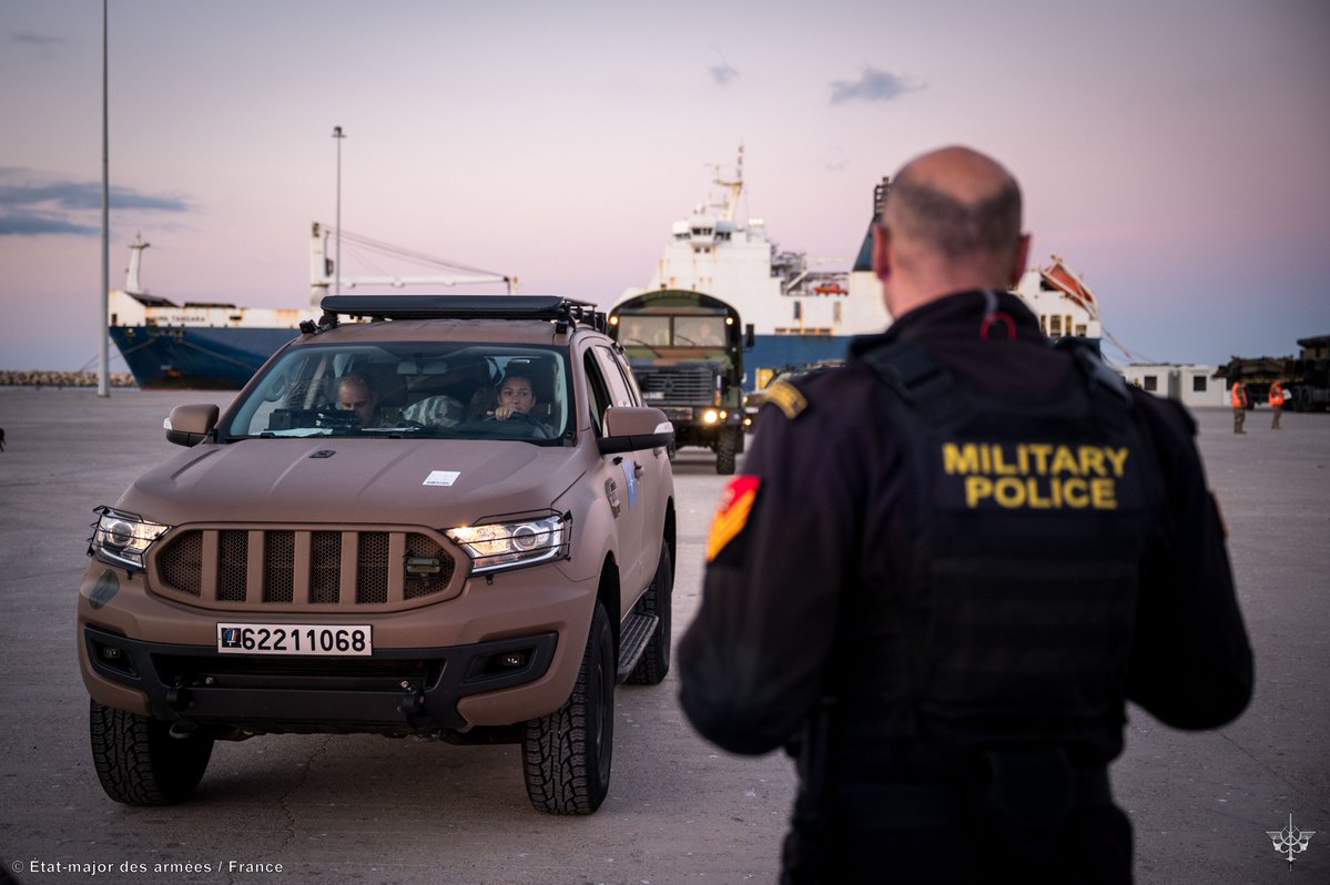 NATOBGRomania's tweet image. #NATO reinforces its deterrent and defensive posture in Roumanie 🇷🇴with the Multinational Battle group, by reinforcing it temporary at Brigade level🇫🇷. An unprecedented deployment to defend the eastern flank. #StrongerTogether