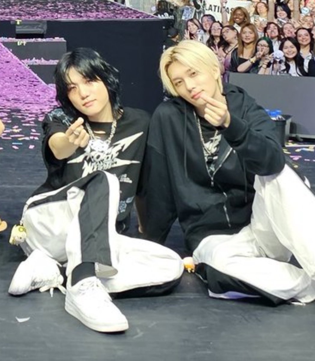 boyteased's tweet image. #ANNOYING