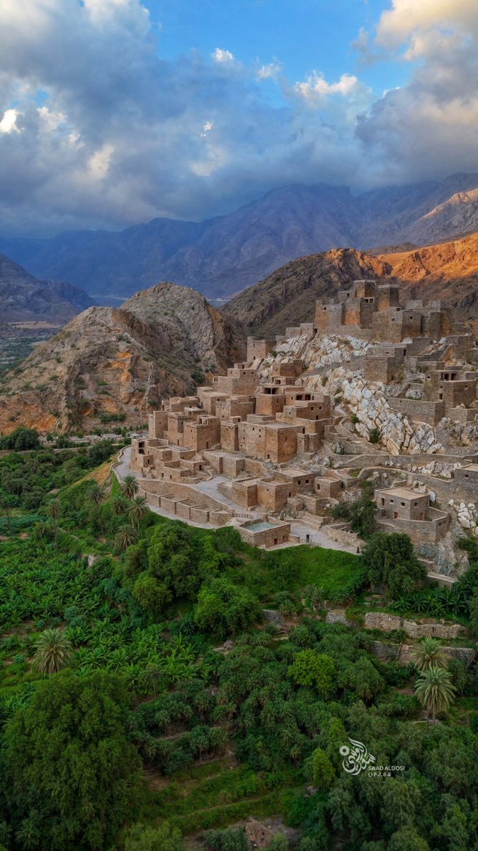 قرية "ذي عين" الأثرية بمنطقة الباحة جنوب المملكة العربي السعودية 🇸🇦