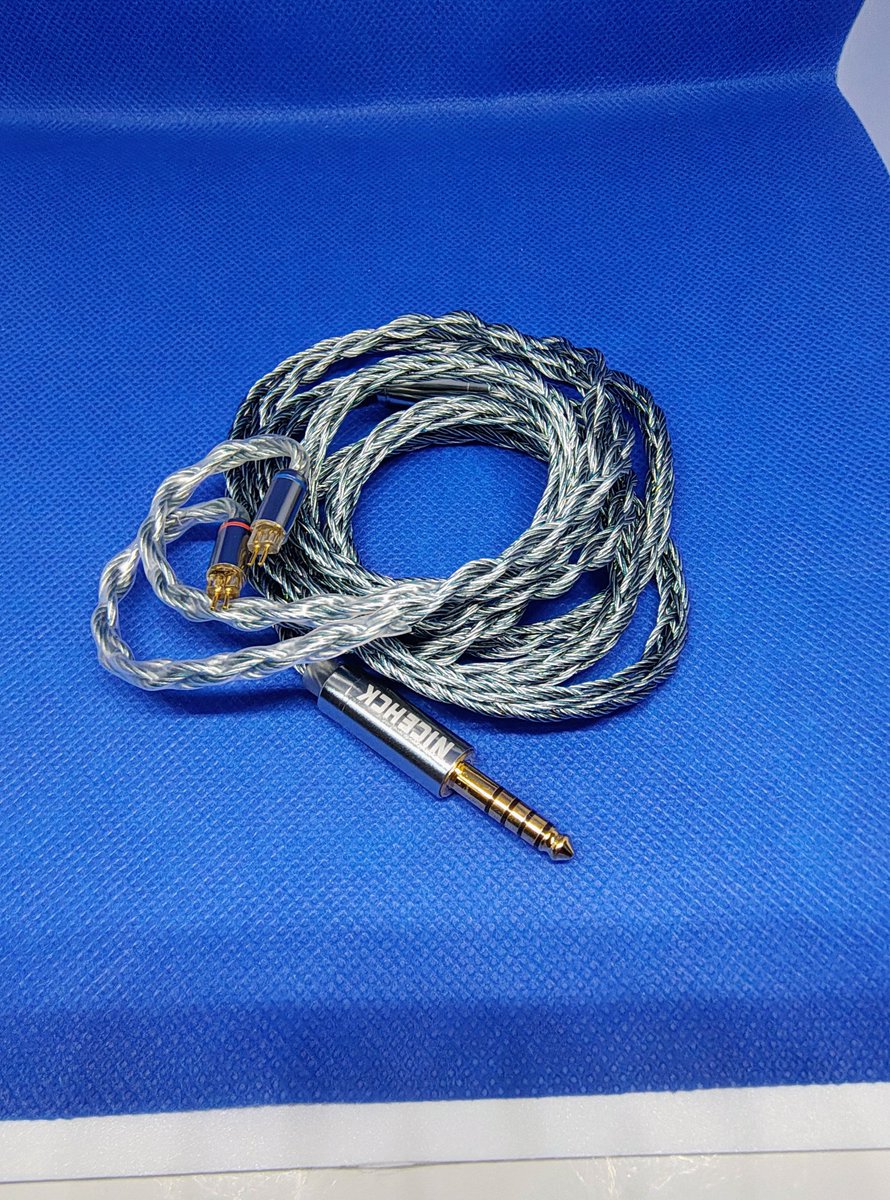 raspiM5stack's tweet image. #MNG
#NICEHCK Bluecatが届きました。
連チャンで届いたケーブル2本目
8芯ケーブルで低音の勢いが増してるイメージ。
こちらも先週とか当たりでかなり安かったです。