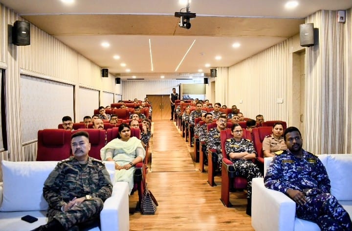 🏥INHS Kalyani observed #WorldMentalHealthDay with the theme “Mental Health in Humanitarian Emergencies”
🩺The event highlighted empathy, courage &amp; timely psychological care during naval disaster relief ops. An inner healing meditation session was also conducted for patients &amp;