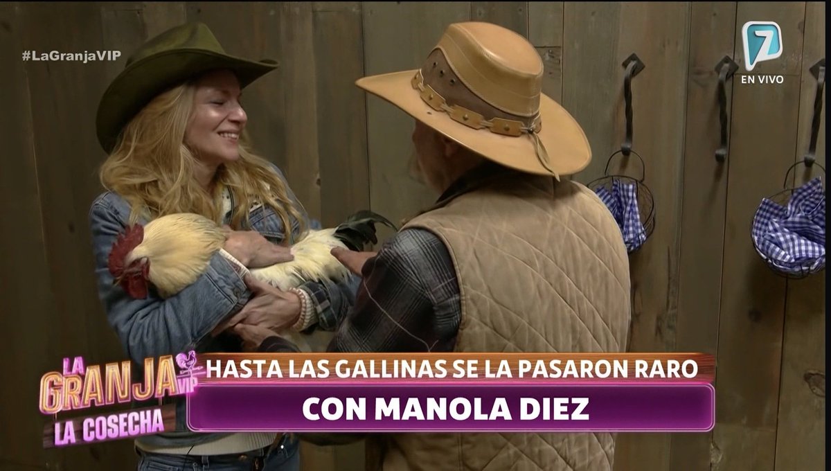 Hugomaldonadotv's tweet photo. Que bien está el programa de LA COSECHA de #LaGranjaVIP 

PD. Subanle el sueldo al que hace los cintillos https://t.co/fmkpuR33nt