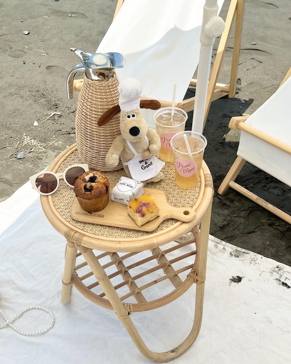 海を貸切してやるピクニックが可愛すぎる😆

いろんな小物も借りれてとっても楽しかったです❕