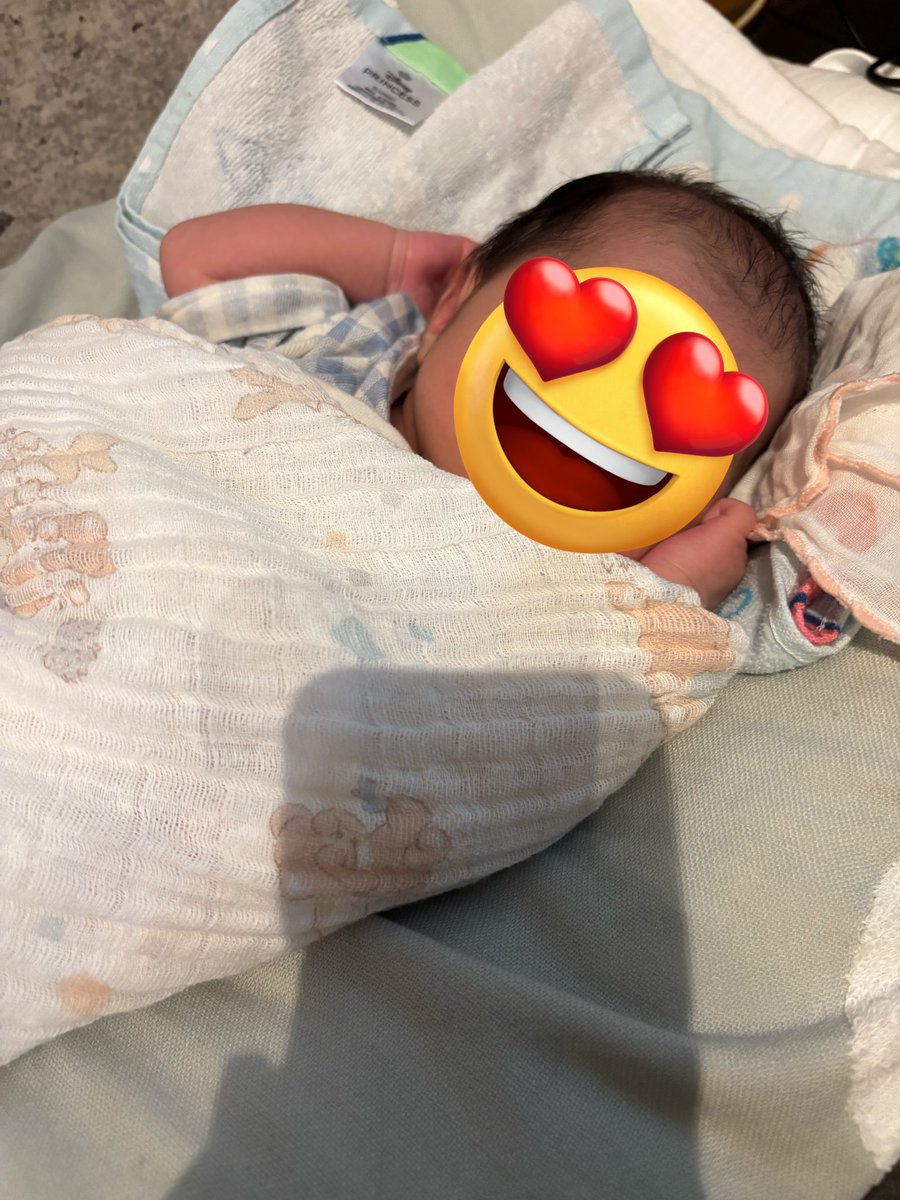子守り中〜

うにうにしてるぅ😆
(まだ起きなくてよき、、笑)