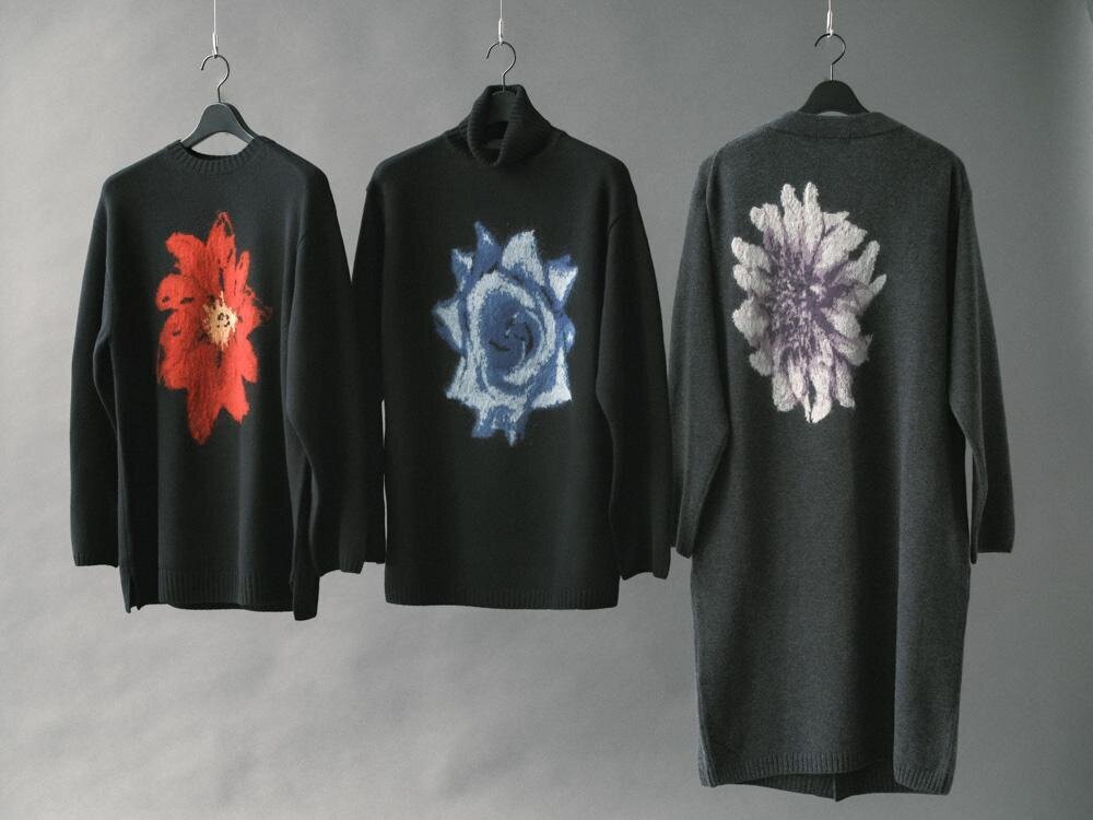 ヨウジヤマモト“ハサミや手”プリントのメンズウールギャバジャケット、レトロな花柄ニットも - fashion-press.net/news/139273