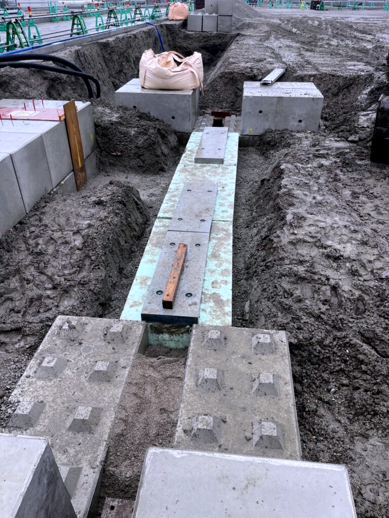 ExpoPavilionLU's tweet photo. ♻️ Built to last — by being built to live on! The 🇱🇺 Luxembourg Pavilion was designed for disassembly and circular by design. 🌍
After #Expo2025Osaka, its 220 concrete foundation blocks 🧱 will be reused by #NestaResortKobe — a perfect example of design that keeps giving! ✨ https://t.co/gwWIG5Er9b
