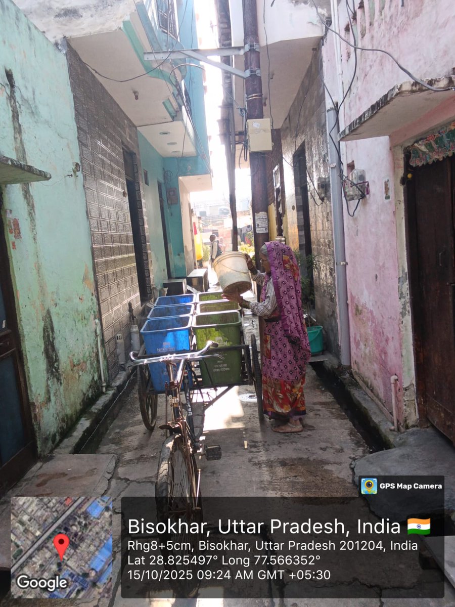 ModinagarNagar's tweet image. नगर पालिका मोदीनगर के कर्मचारी डोर टू डोर कूड़ा कलेक्शन करते हुए प्रतिदिन अपने कर्तव्यों का ईमानदारी और निष्ठा से निर्वहन कर रहे हैं।
इनके प्रयासों से शहर को स्वच्छ और सुंदर बनाए रखने में महत्वपूर्ण योगदान मिल रहा है।

#स्वच्छमोदीनगर #SwachhBharatMission #CleanModinagar