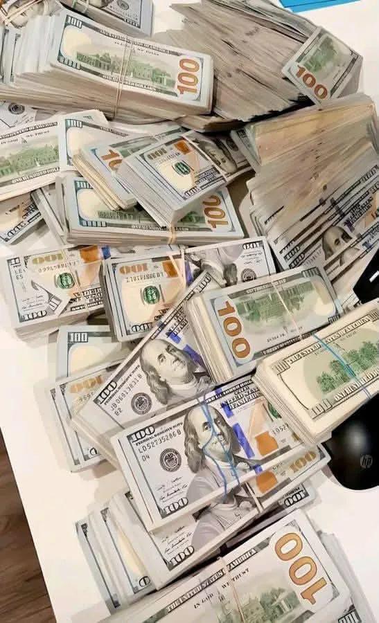 THE PERSON WHO IS READING THIS WILL BE MILLIONAIRE BY 2026.