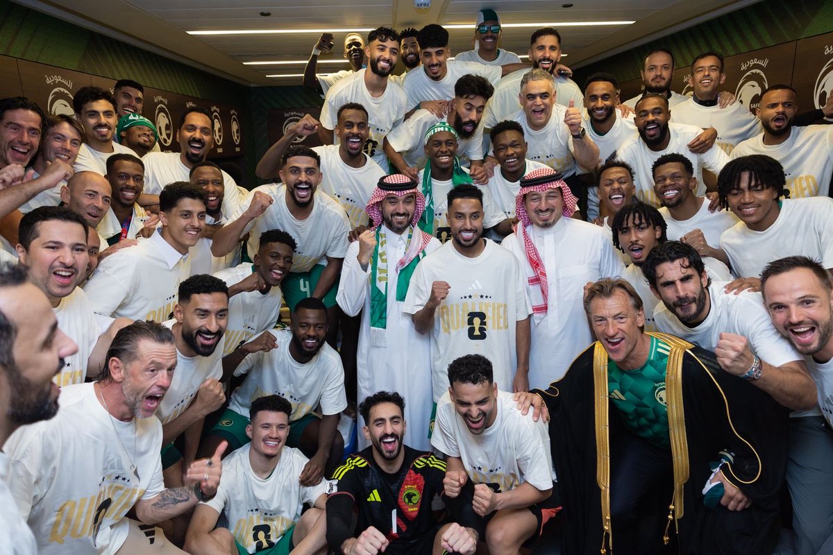 أسمى آيات لتبريكات لمولاي خادم الحرمين الشريفين الملك سلمان بن عبدالعزيز 
 وسمو ولي العهد الأمير محمد بن سلمان – حفظهما الله 
والى وزير الرياضة الأمير عبدالعزيز بن تركي
والى الإتحاد السعودي بقيادة ياسر المسحل وإدارة المنتخب السعودي ولطاقم التدريبي وإخواني اللاعبين والى الجمهور