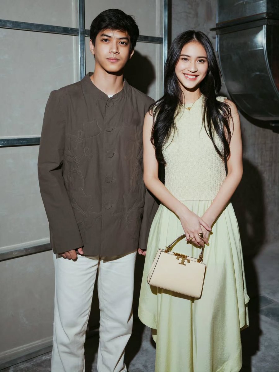 utisaruti's tweet image. HEYYY CAKEPP BGTT ELLEYA KUU 😍😍😍😭😭😭